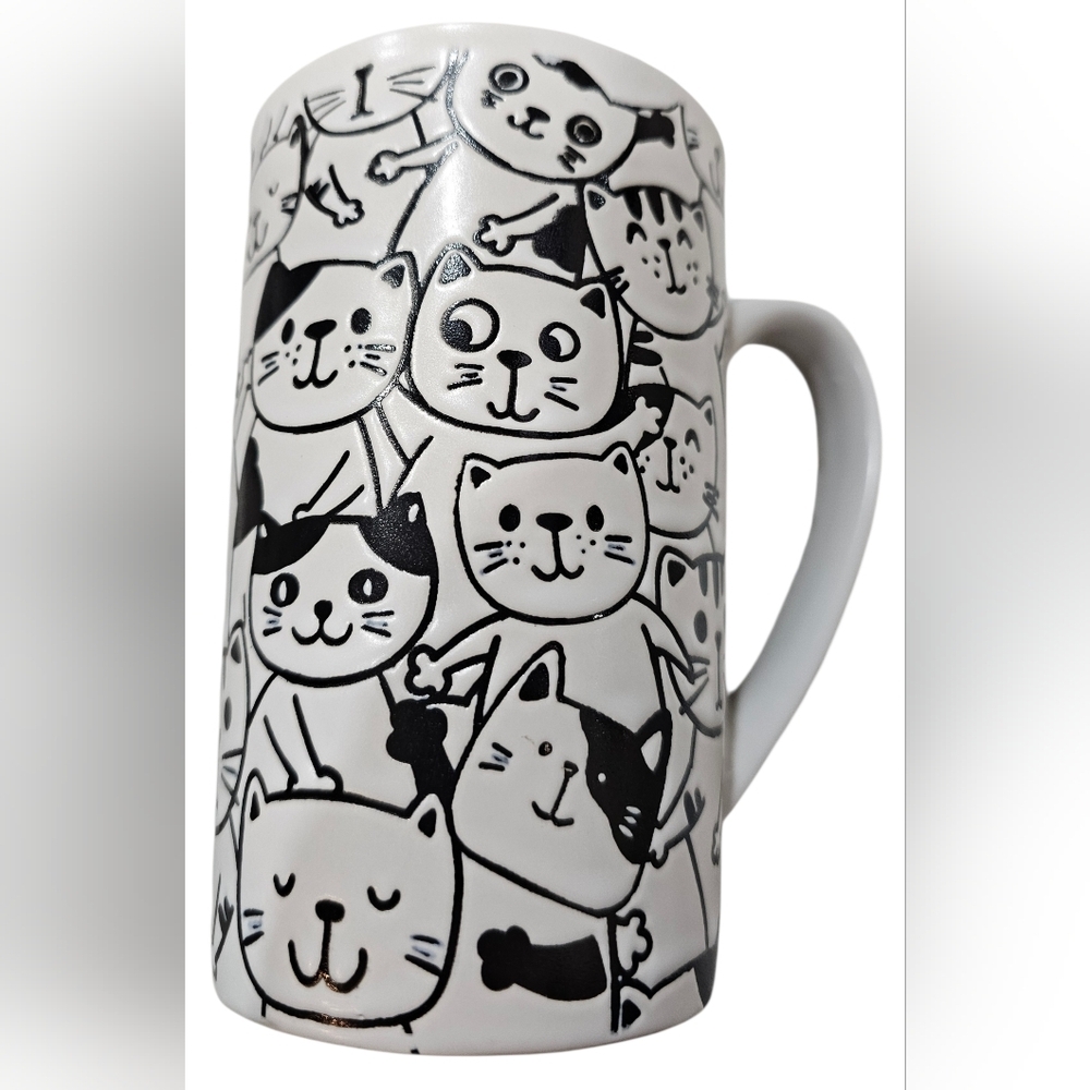Cat-Themed Large Black and White Mug! New With Out Tags - Picture 1 of 3